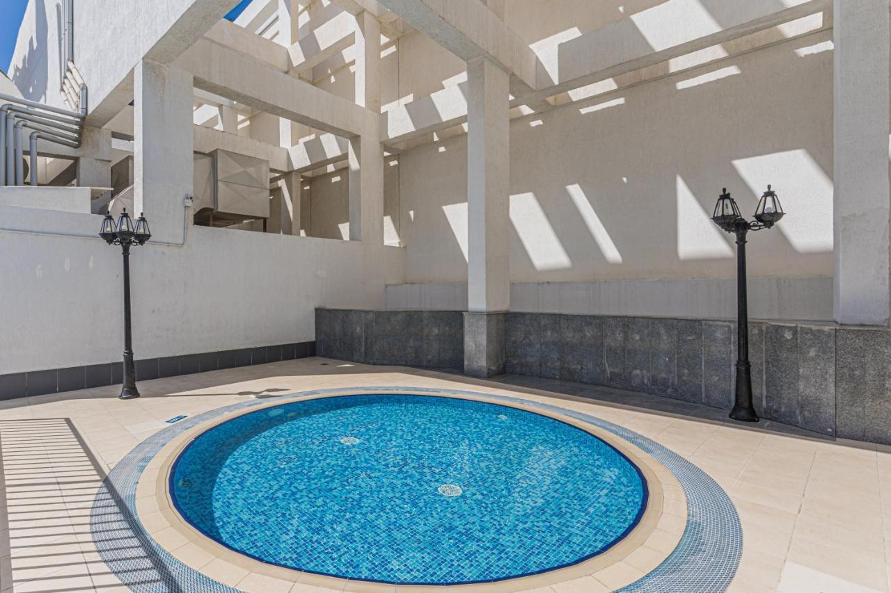 Higuests - Spacious Studio With City Views Near Dubai Mall Экстерьер фото